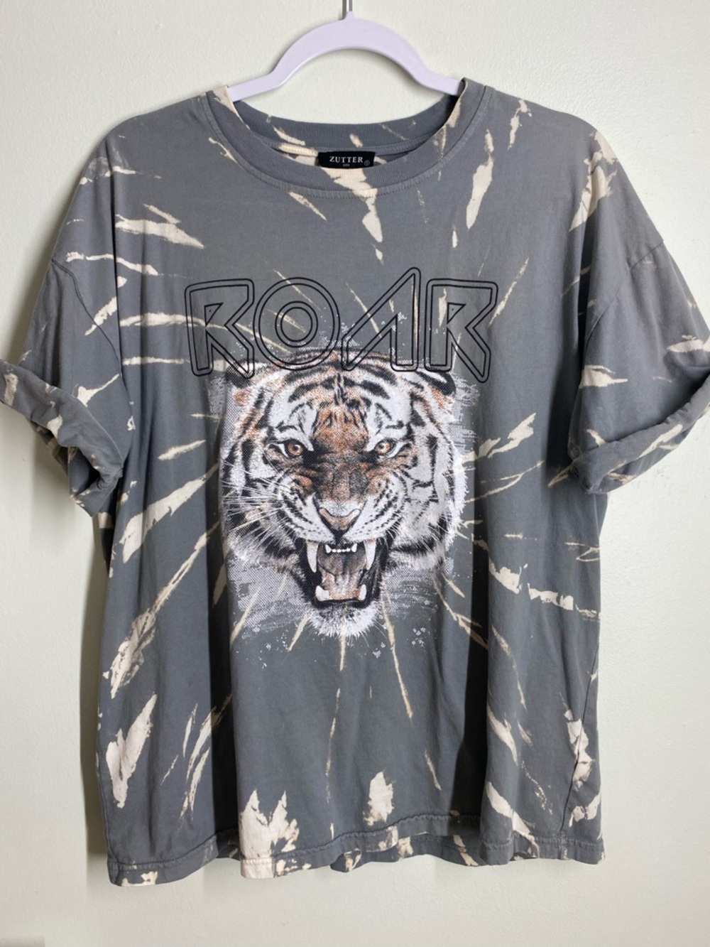 Oversized Tee in Tie from Zutter with 'Roar' Tiger Graphic